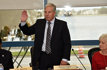 Image of Edward Sabin being sworn in